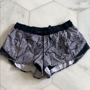 Lululemon printed Running short